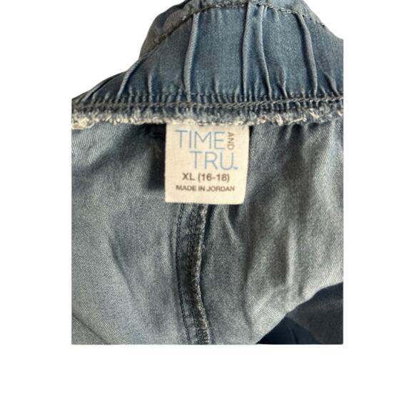 Time and Tru Women's Paperbag Waist Pull On-Shorts Medium Wash Blue XL - Picture 4 of 4